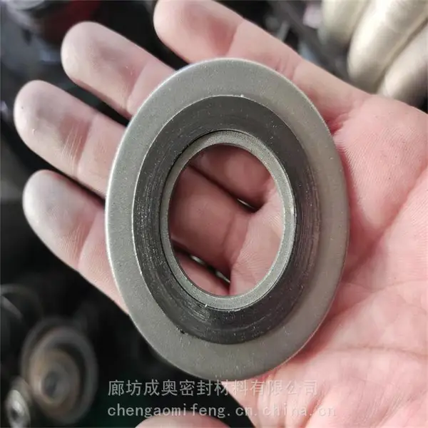 不锈钢金属缠绕垫片带内外环型金属密封垫一字筋型石墨垫片厂家