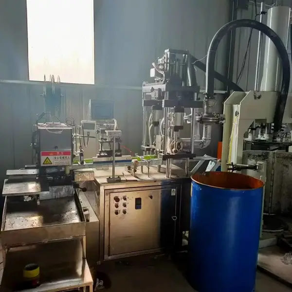 抗紫外线 小型结构胶生产设备 硅酮胶软包装灌装机 占地面积小