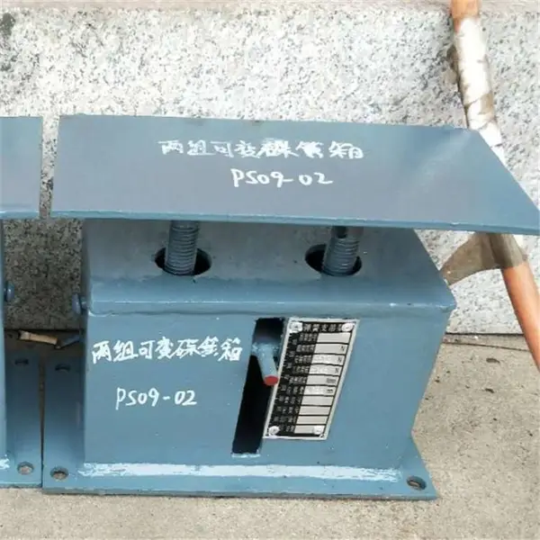 管道支吊架恒力弹簧 滑动管托支架 隔热保冷管托支座管夹