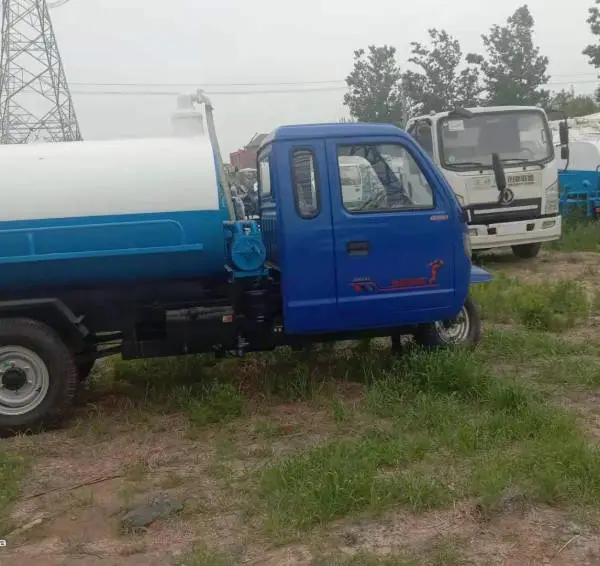 山东章丘时风风云3立方的三轮吸粪车/吸粪车价格(图)