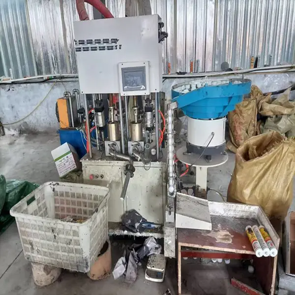 小型玻璃胶生产设备 免钉胶灌装机器 性能稳定