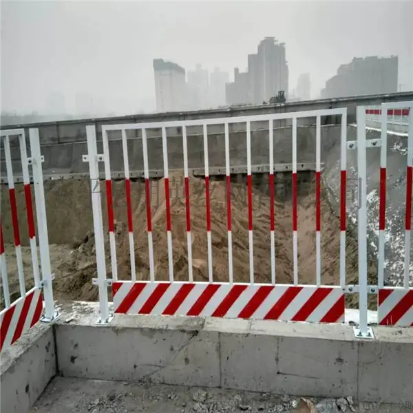 杭州市政道路可移动护栏 黑黄色网片基坑护栏 工地临边防护栏