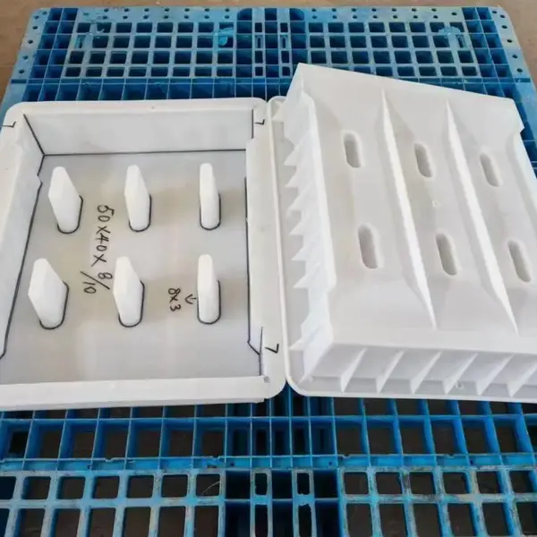 六孔凹面盖板模具 沟盖板塑料模具 市政工程 元然模具