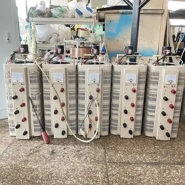 380V三相接触式调压器TSGC2-15kva 0-650V760V1140V可调 电压范围定制
