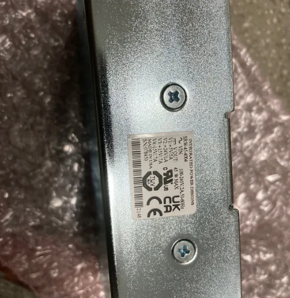 优势供应 IPD 电源 SRW-45-4004-CH-CO