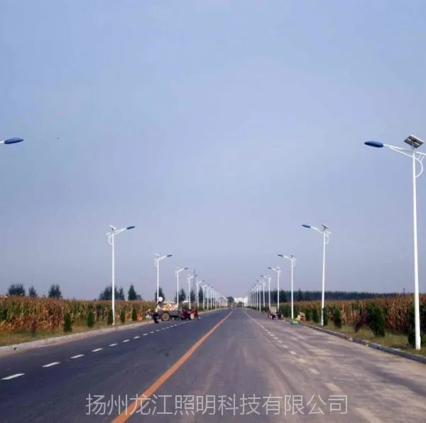 龙江厂家批发邢台8米太阳能路灯