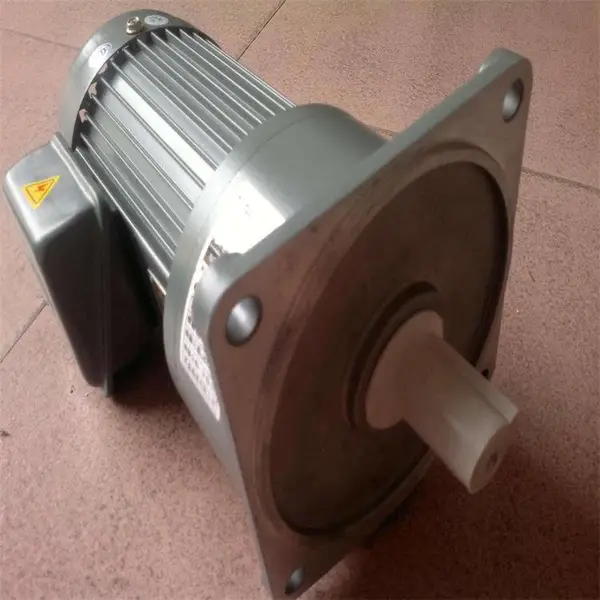 ̨�ݹ�Ӧ���γ��ּ��ٻ� ���ϻ�е���ϻ��豸ר��400W-CH3-1/35