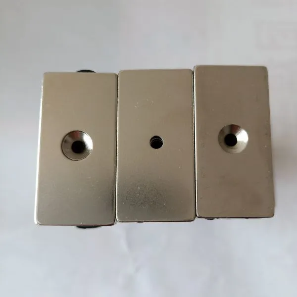 供应教学器材用单沉孔长方形钕铁硼磁铁D396【2019-4-18】东阳市马力磁铁