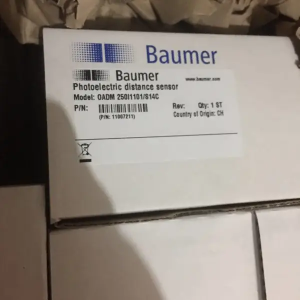 BAUMER光电传感器 FUF 100A1003 BAUMER光电传感器