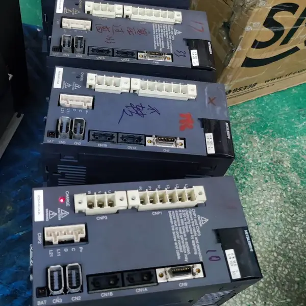 维修三菱驱动器MDS-DM-SPV3-20080炸机