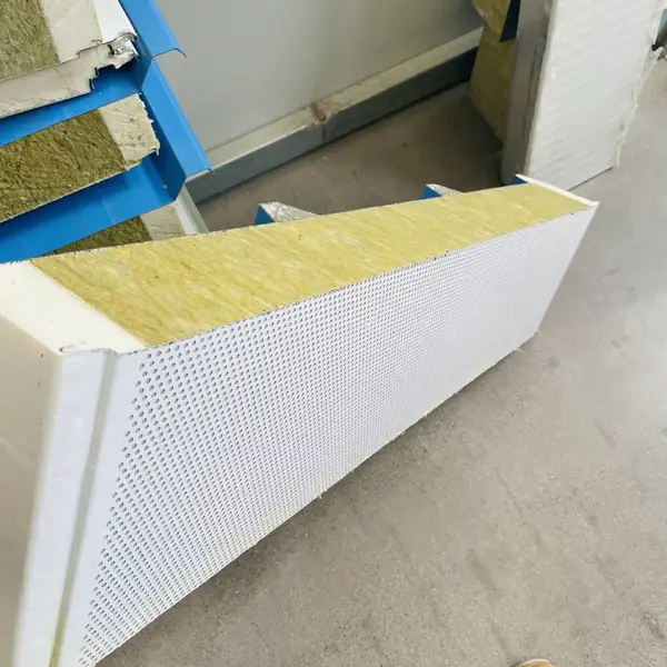 厂家定制 消音工程 彩钢岩棉玻璃棉冲孔吸音板 横铺隐钉 聚氨酯封边