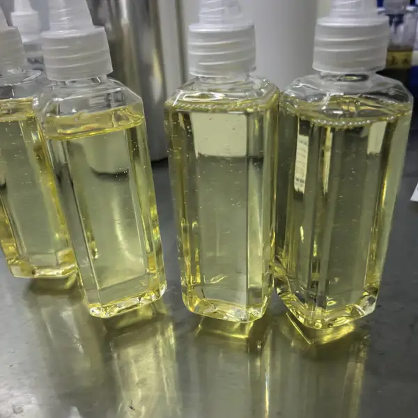油性专用热固性树脂添加3~6%提高交联密度提高耐丁酮耐水煮水泡五金烤漆用