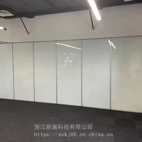 厂家直售铝合金隔断,玻璃隔断屏风,办公室活动隔断,隔音折叠门