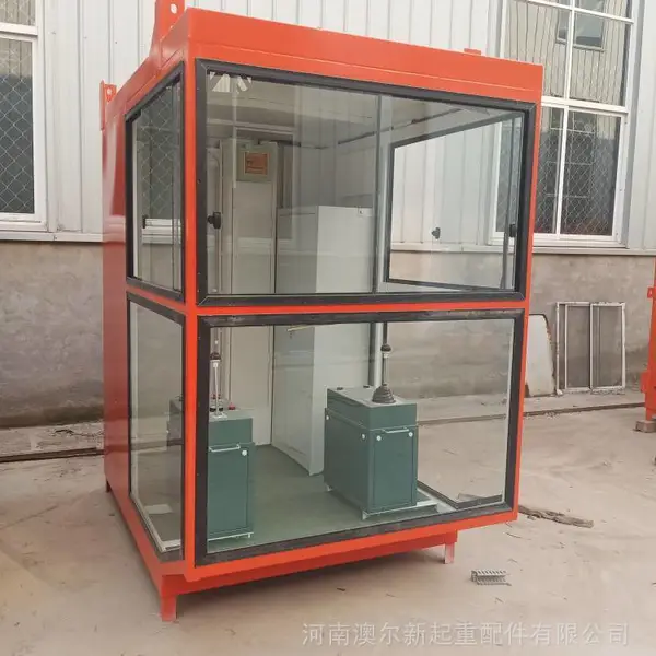 ���ػ�е��ʻ�� �г�˾������� ̫�ղռ�ʻ������