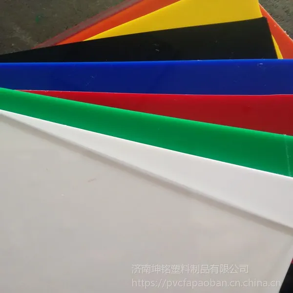 ���� ͸���ǿ����� �л������� �����϶��Ƴߴ�