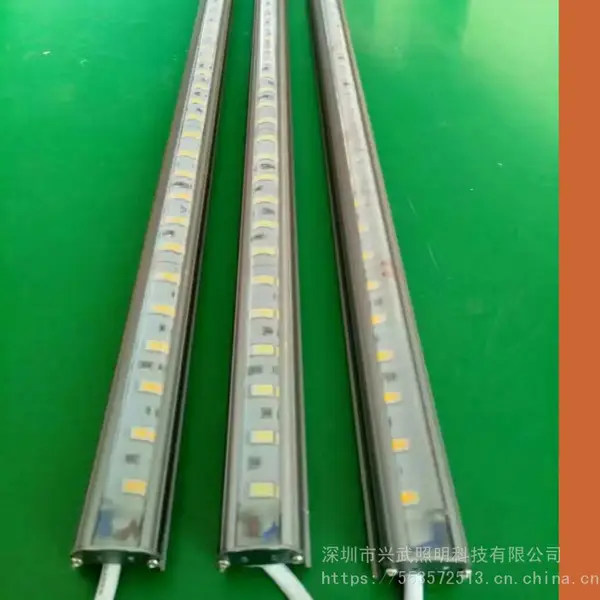 LED线条灯、点光源、RGB护栏管、轮廓灯、灯条、跑马灯
