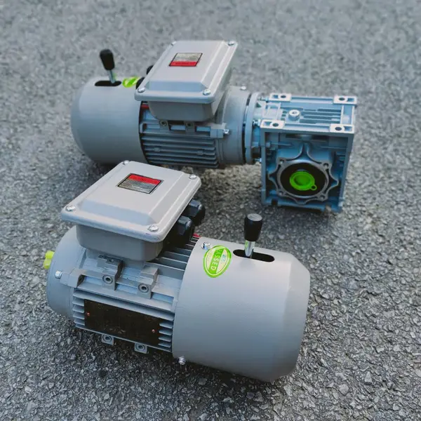 NMRV075-10-370w�����ϸ˼��ٻ� ڹ����ҵ ���Ͻ�������