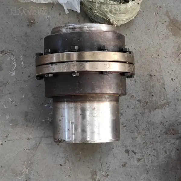 粉碎机联轴器 216木片机轴承座刀片 粉碎机锤片筛网配件供应