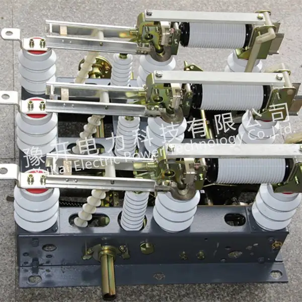 FZN16-12RD/125-31.5������ն�·�����ɿ��� 10KV���ӵ�ѹ��ʽ���ɿ���