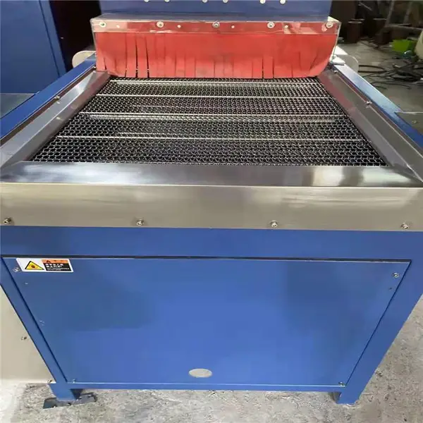 电熨斗底板喷砂工艺 YQ系列电熨斗喷砂设备 电熨斗自动喷砂机