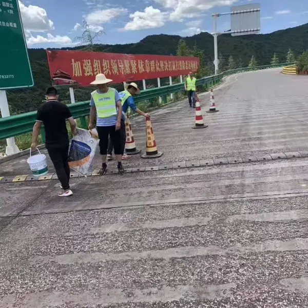 水泥路面起砂修补料价格露骨处理材料