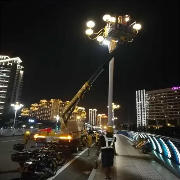 芯鹏达LED中华灯12米200W林园城市广场照射灯太阳能接电款