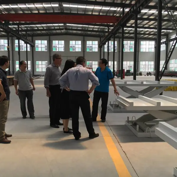 电动液压起重升降平台高空作业货物举升机固定剪叉式移动升降机