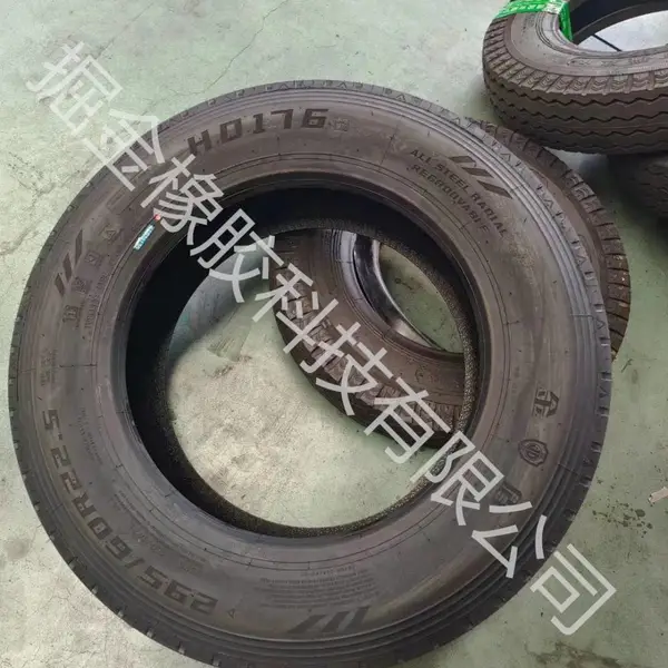 供应295/60R22.5全钢卡客车轮胎 295-60R22.5载重货车真空轮胎