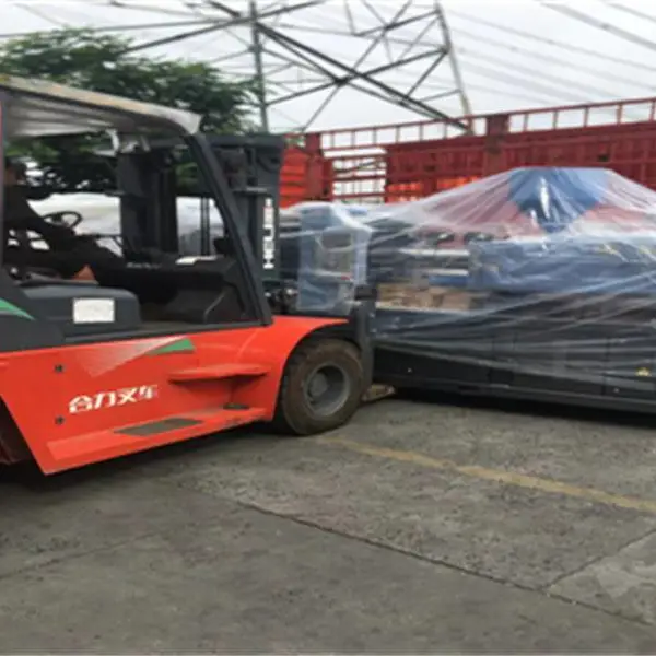 上海闵行区北青公路叉车出租吊车出租货物运输设备上楼