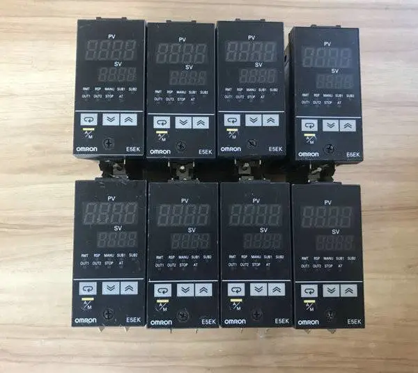 ŷķ���¿��� E5EC-CR2ASM-804 ���ֵ����� ͨ���� ��ѹ��� 100-240V