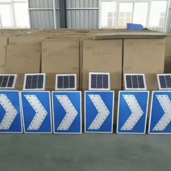 市政公路太阳能诱导牌,工程级,高强级,超强级,皆可定制