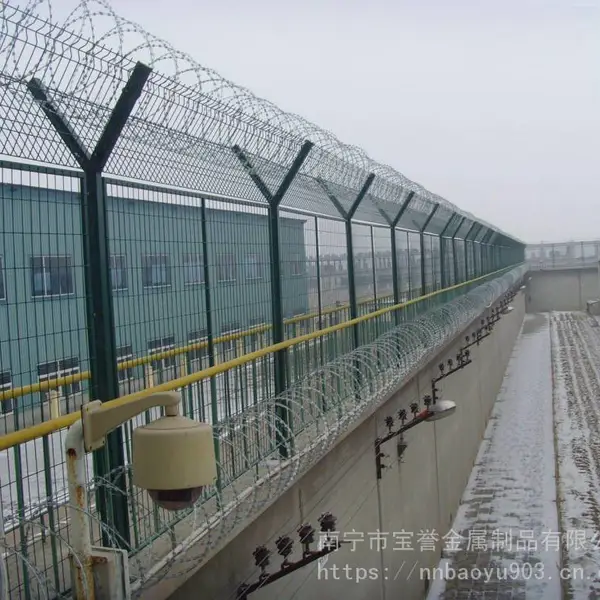 广西刺丝滚笼,刀刺滚笼厂家,贵州铁路专用刺丝滚笼厂家