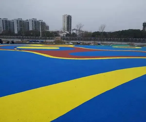 EPDM������ͯ���ֳ��� С����ͯ������ʩ