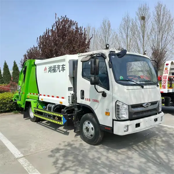 供应福田巨运LYZ5070ZYSBJ6型压缩垃圾车 福田载货底盘