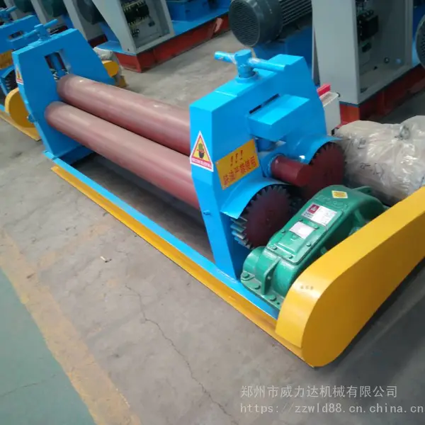 安阳卷板机一手货源直接发6x1600/2000 半自动卷板机车间实拍 诚信供应