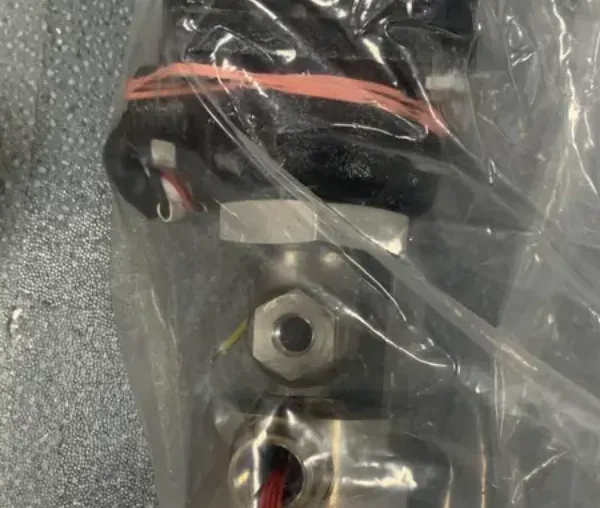 ���ƹ�Ӧ����Circle Seal Controls ���� 8004-030PPAC1EP ����