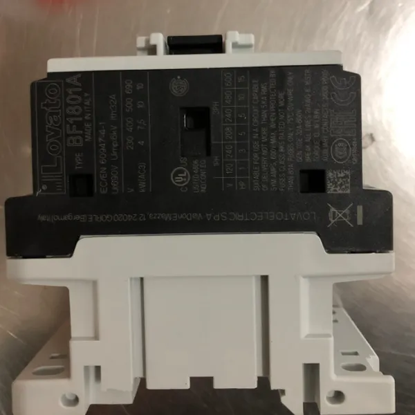 供应 Lovato Electric 接触器 004015 BF1801A230