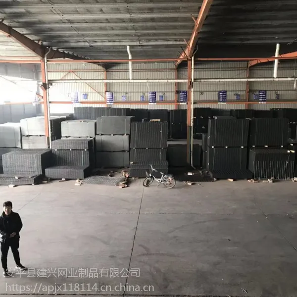 电焊网片厂家 焊接铁丝网规格 电焊铁丝网片厂