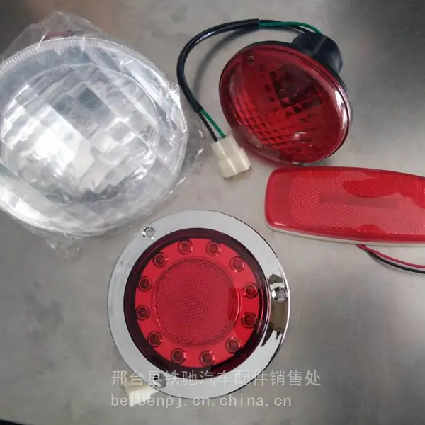 供应消防车后尾灯 北方奔驰消防车配件 大灯 曼车转向灯