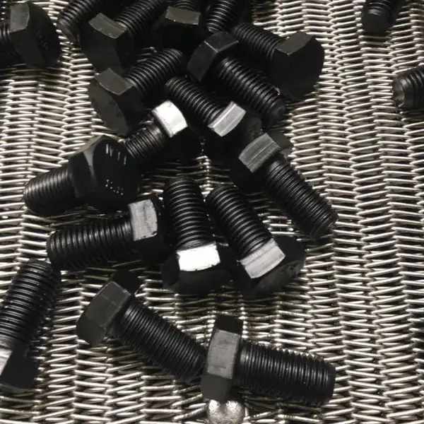 标准件余热发黑液,膜层光亮,不粘网带