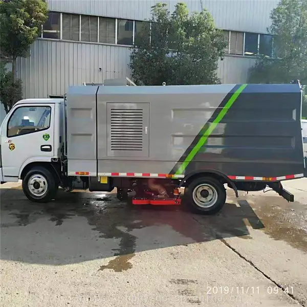 2019年新款干湿两用吸尘车,国六排放标准