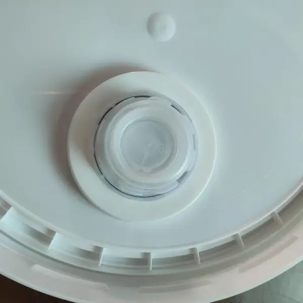 18L20L25L带机油嘴胶桶 化工涂料油墨包装塑料桶 塑胶桶