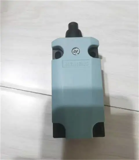 �������г̿���3SE5112-0CF01 ��λ���� �ɵ�˫��ҡ�� һ��һ�� �ֻ�