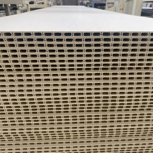 防水耐刮碳晶集成去吧 竹晶共挤木饰面家庭别墅装修材料供应