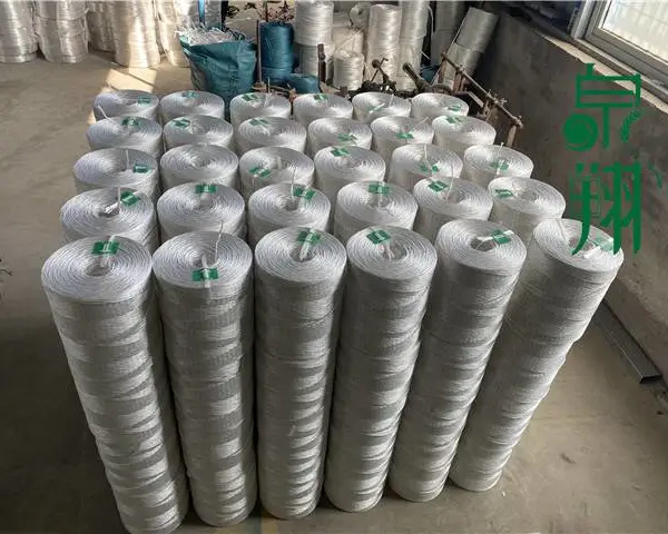 安徽泉翔绳业厂家直销圆捆机专用打捆网秸秆苜蓿塑料网捆扎网