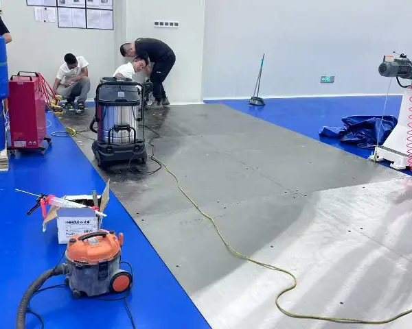 什么是不锈钢地板产业化 和谐共赢 无锡华正不锈钢供应