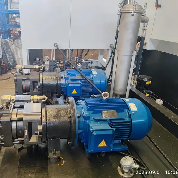 鲁威数控深孔钻卧式双轴枪钻,加工孔径φ8-40mm,钻孔深度500-1000mm