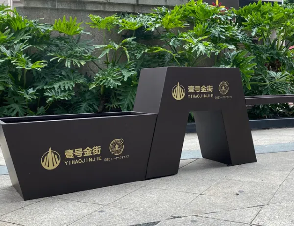 石家庄市政花箱花架-仿腐木花箱-铝合金花箱-铁艺花箱围栏-早来园林用品