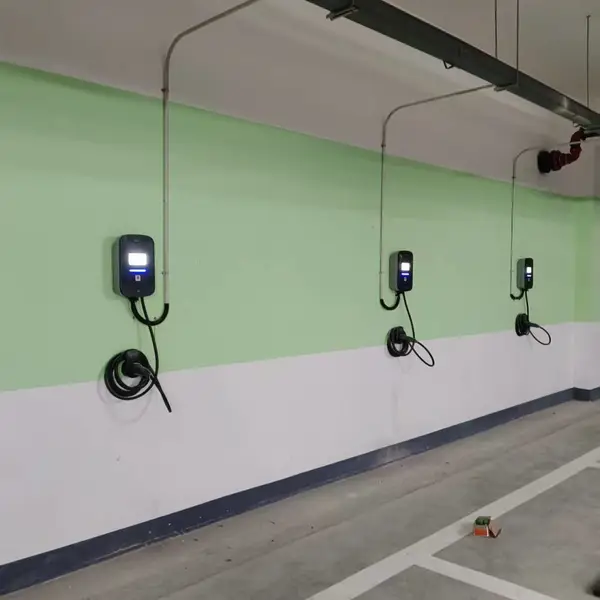 公牛 7KW 共享商用充电桩分时定价远程启停管控适合多场景长期运营