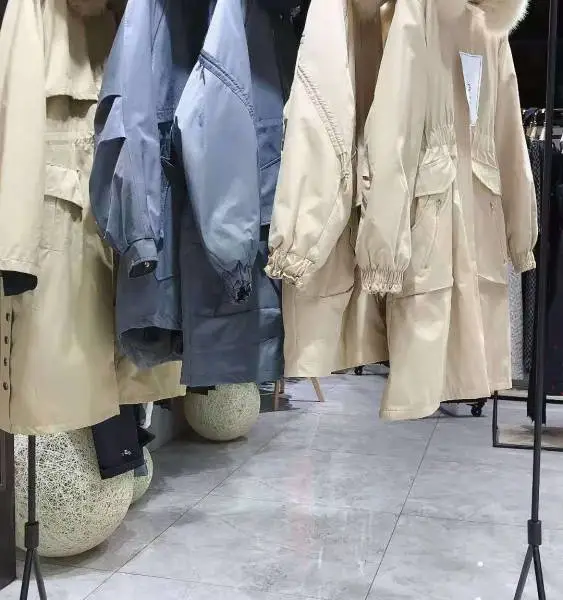 艾迪斯 20款冬派克服 奢华品牌 广州品牌女装尾货折扣批发